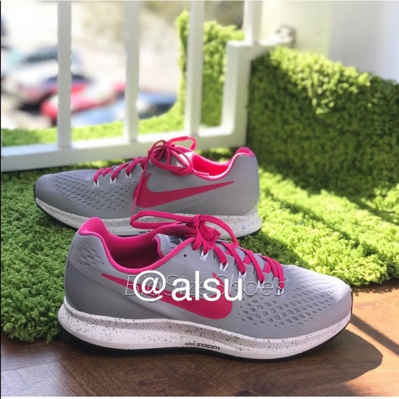 Nike Shoes - NWT NikeID Zoom Pegasus 34 Grey Pink WMNS
